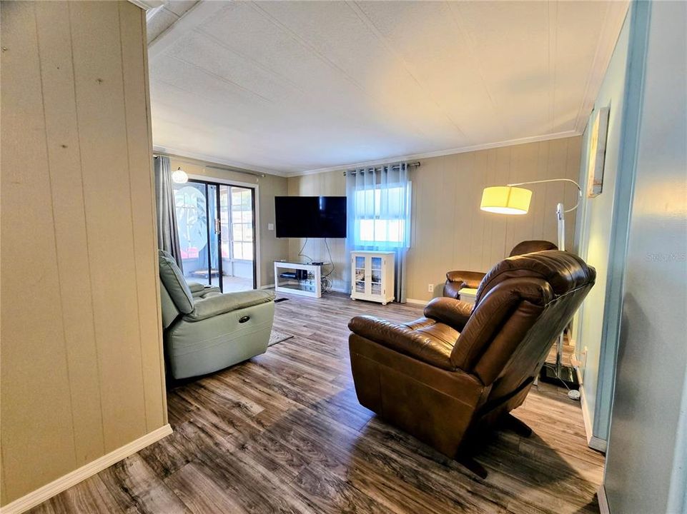 Activo con contrato: $120,000 (2 camas, 1 baños, 768 Pies cuadrados)