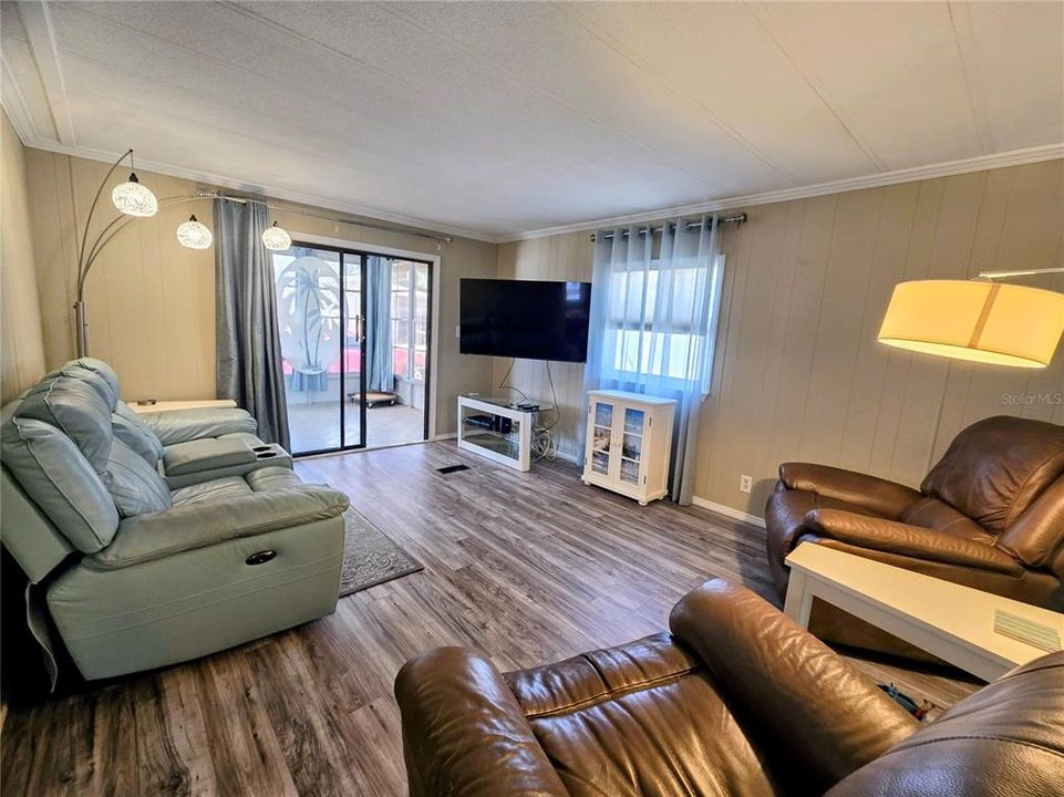 Activo con contrato: $120,000 (2 camas, 1 baños, 768 Pies cuadrados)