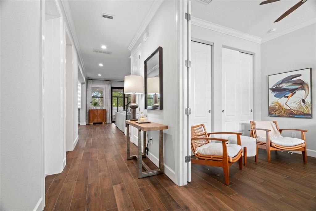 Activo con contrato: $824,000 (4 camas, 3 baños, 2159 Pies cuadrados)