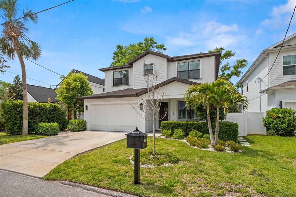 Activo con contrato: $824,000 (4 camas, 3 baños, 2159 Pies cuadrados)