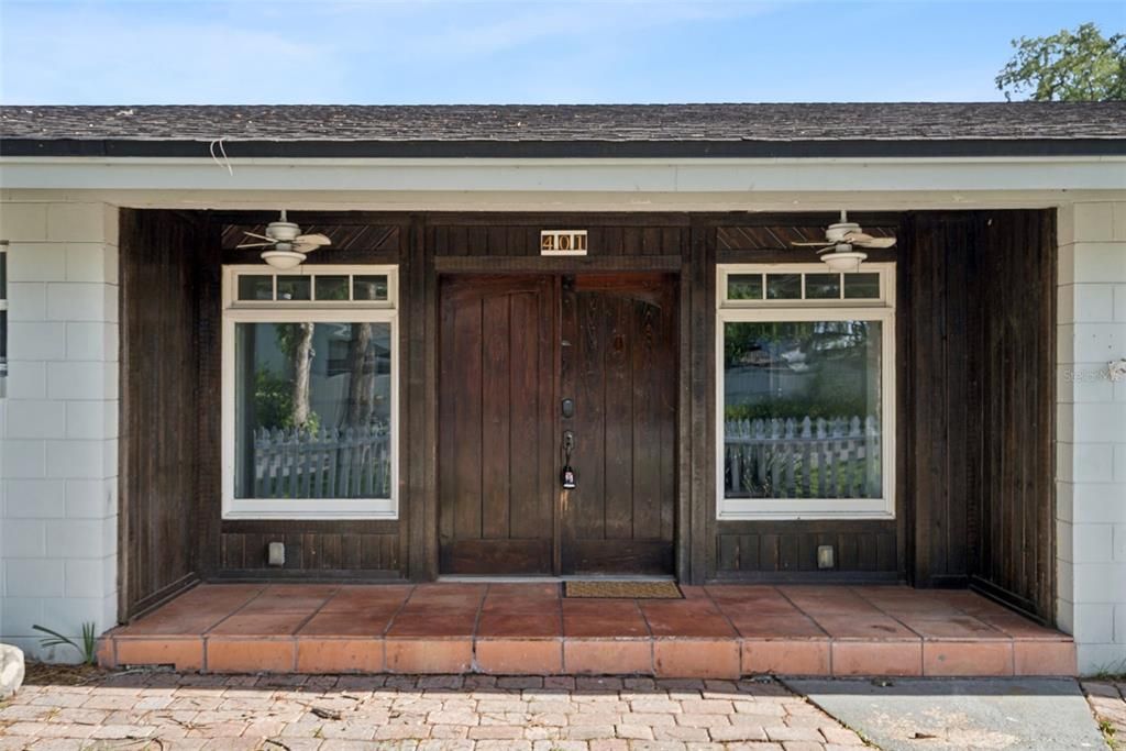 For Sale: $395,000 (3 beds, 2 baths, 1923 Square Feet)