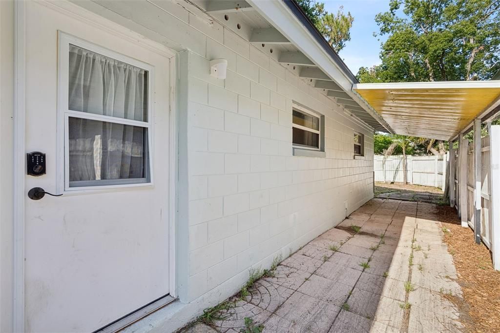 For Sale: $395,000 (3 beds, 2 baths, 1923 Square Feet)