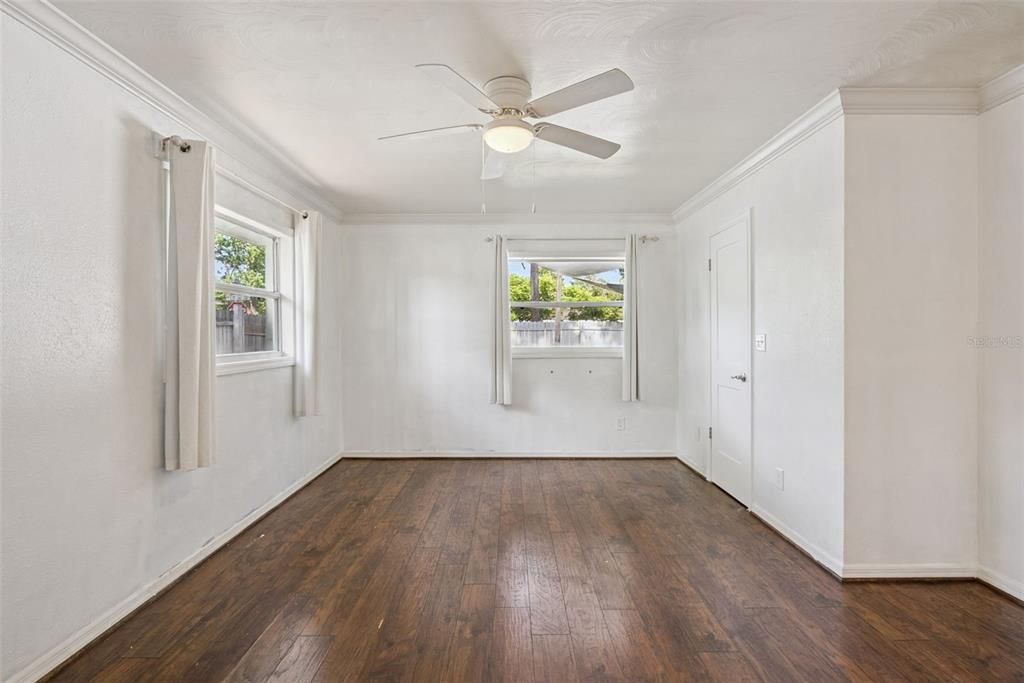 For Sale: $395,000 (3 beds, 2 baths, 1923 Square Feet)