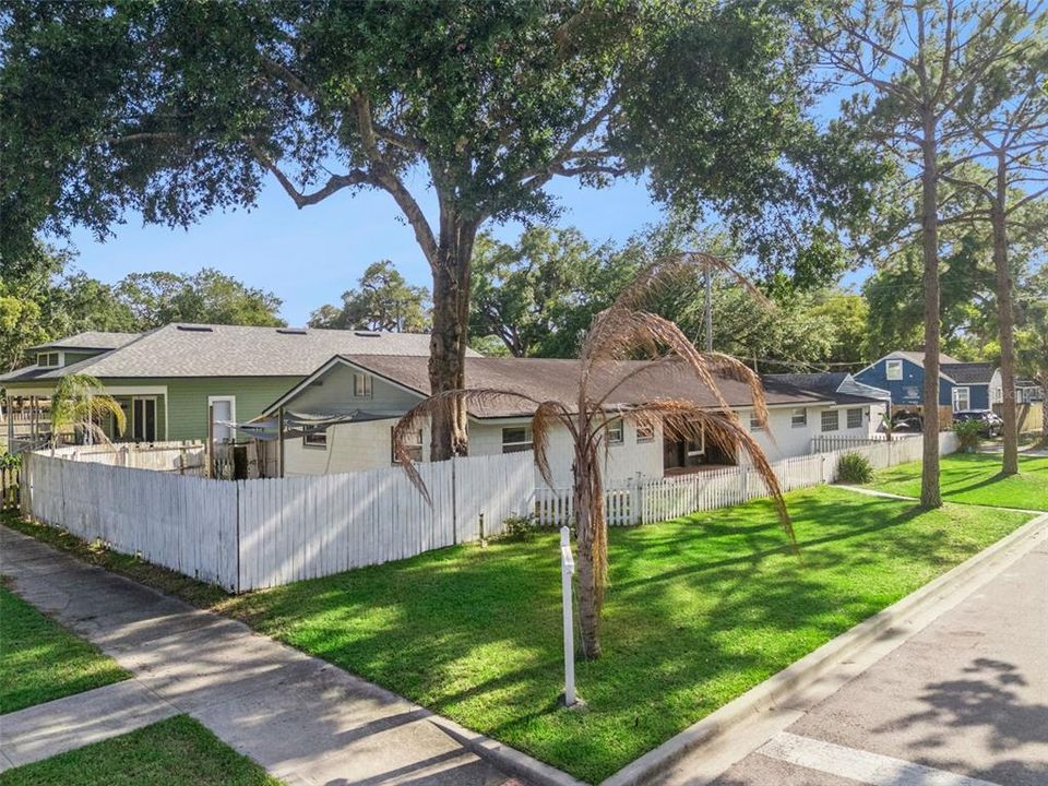 For Sale: $395,000 (3 beds, 2 baths, 1923 Square Feet)