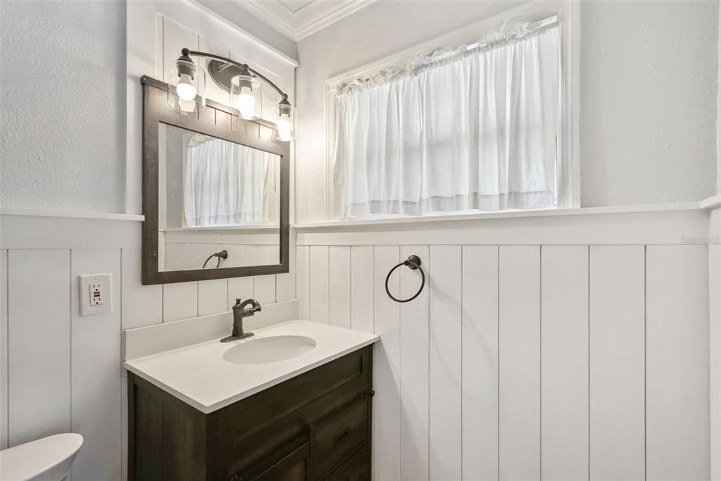 For Sale: $395,000 (3 beds, 2 baths, 1923 Square Feet)