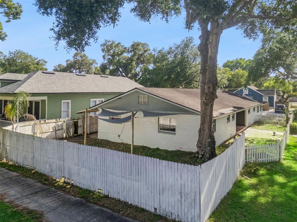 For Sale: $395,000 (3 beds, 2 baths, 1923 Square Feet)