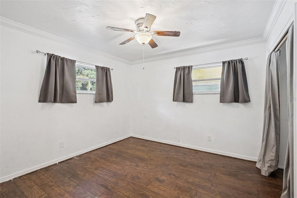 For Sale: $395,000 (3 beds, 2 baths, 1923 Square Feet)