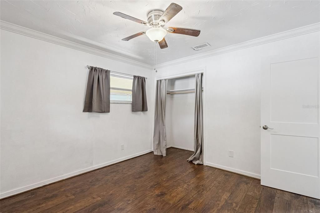 For Sale: $395,000 (3 beds, 2 baths, 1923 Square Feet)