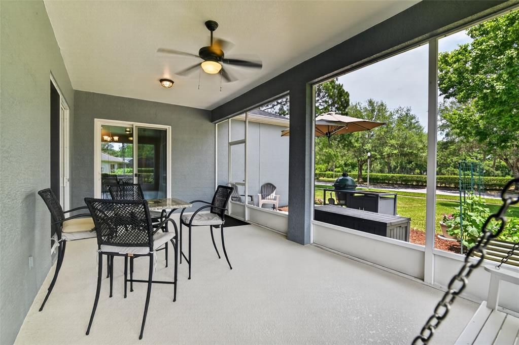 Active With Contract: $459,900 (3 beds, 2 baths, 2104 Square Feet)