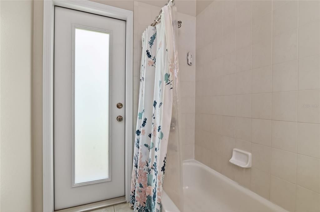 Active With Contract: $459,900 (3 beds, 2 baths, 2104 Square Feet)