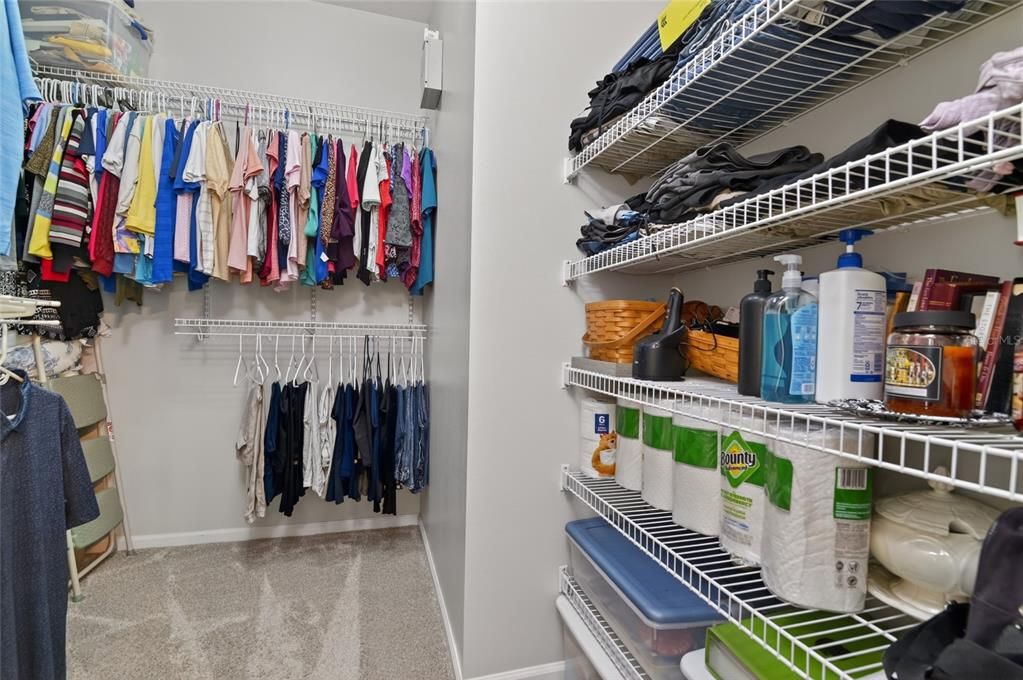 Active With Contract: $459,900 (3 beds, 2 baths, 2104 Square Feet)