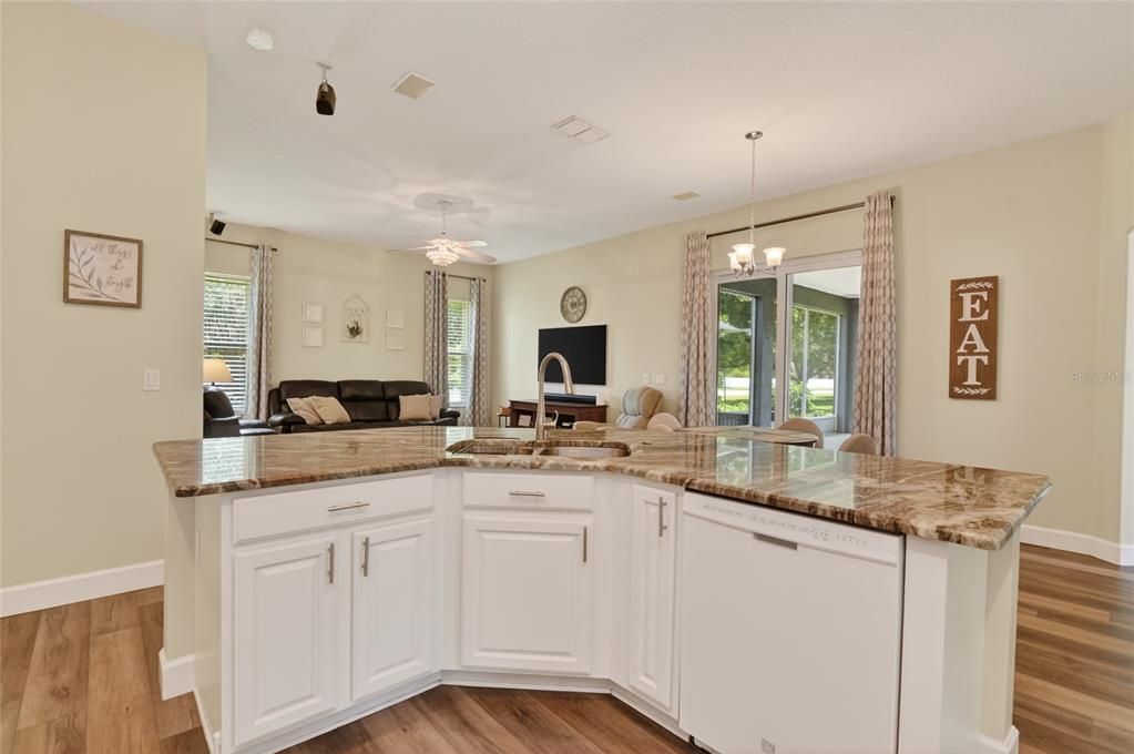 Active With Contract: $459,900 (3 beds, 2 baths, 2104 Square Feet)