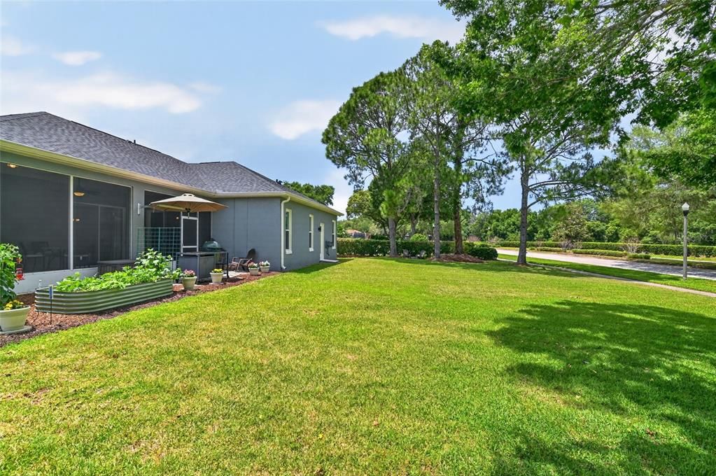Active With Contract: $459,900 (3 beds, 2 baths, 2104 Square Feet)