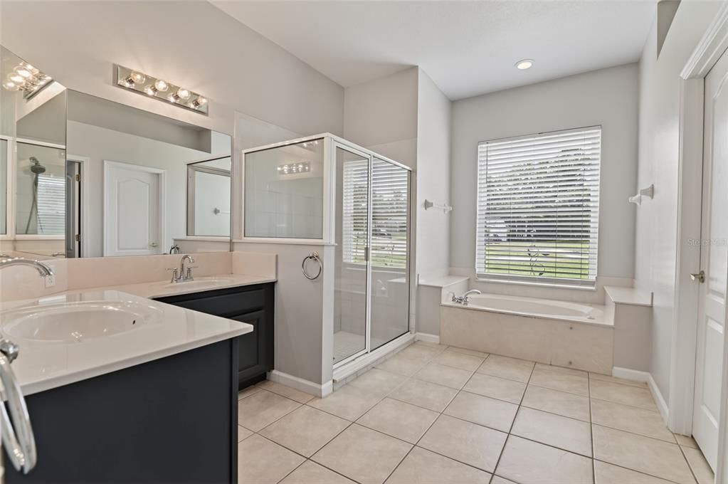 Active With Contract: $459,900 (3 beds, 2 baths, 2104 Square Feet)