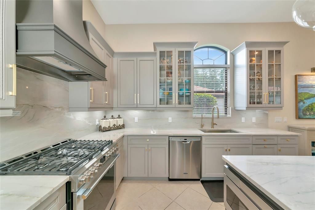 Activo con contrato: $799,000 (3 camas, 2 baños, 2319 Pies cuadrados)