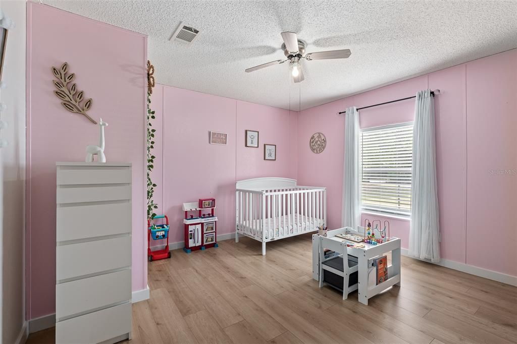 For Sale: $250,000 (4 beds, 2 baths, 1990 Square Feet)
