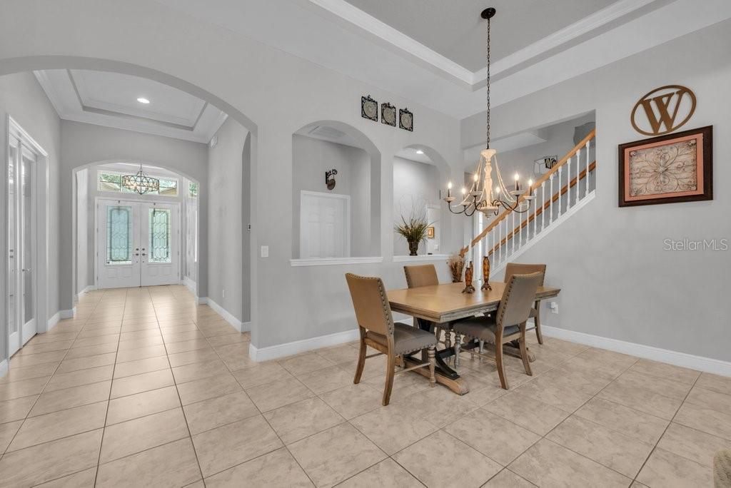 En Venta: $719,900 (4 camas, 4 baños, 3231 Pies cuadrados)