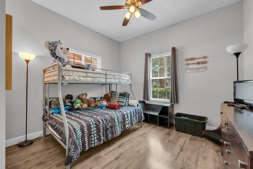 En Venta: $719,900 (4 camas, 4 baños, 3231 Pies cuadrados)