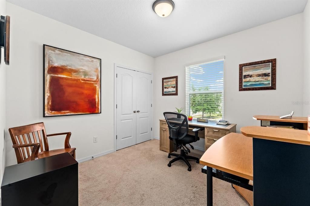 For Sale: $257,500 (3 beds, 2 baths, 1594 Square Feet)