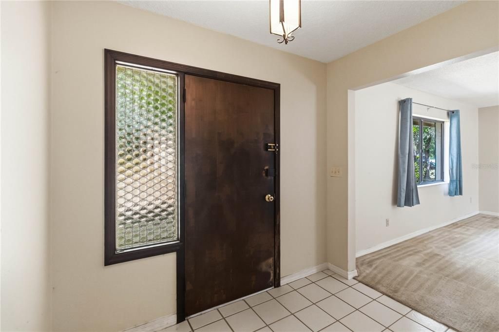 For Sale: $345,000 (4 beds, 2 baths, 1595 Square Feet)