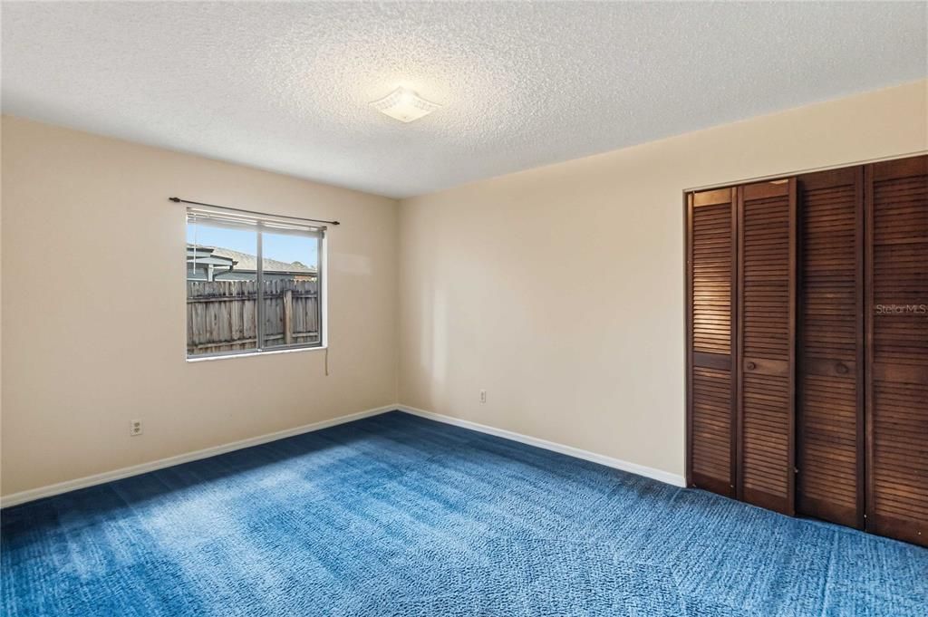 For Sale: $345,000 (4 beds, 2 baths, 1595 Square Feet)