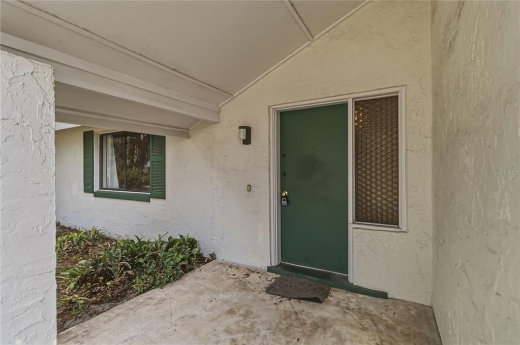For Sale: $345,000 (4 beds, 2 baths, 1595 Square Feet)