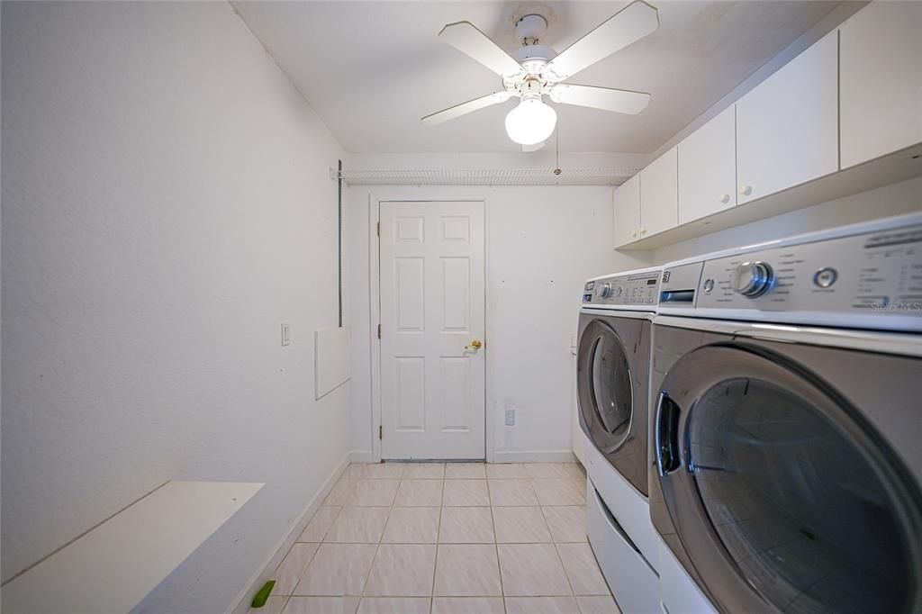 For Sale: $769,000 (3 beds, 2 baths, 2418 Square Feet)