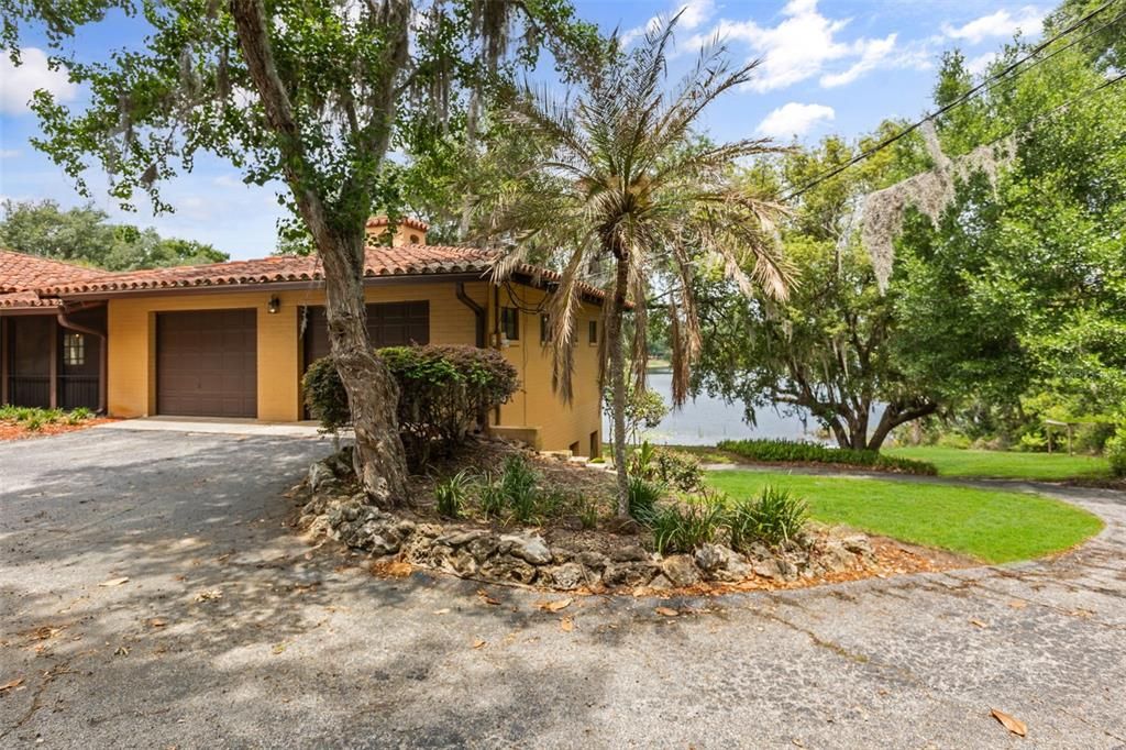 For Sale: $1,250,000 (4 beds, 4 baths, 6121 Square Feet)