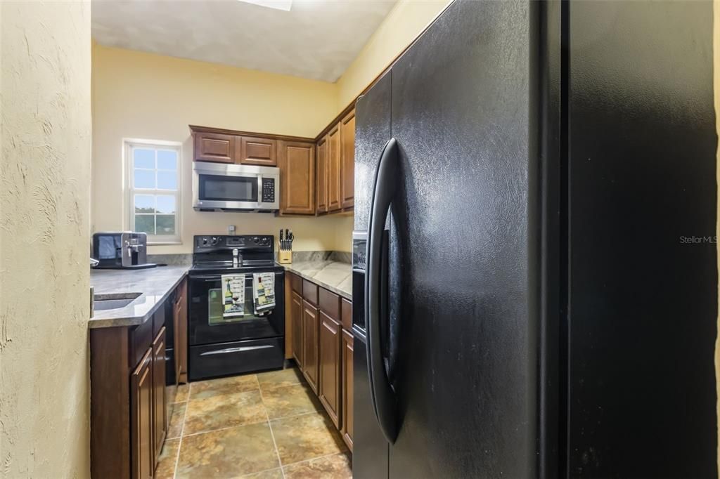 For Sale: $1,250,000 (4 beds, 4 baths, 6121 Square Feet)