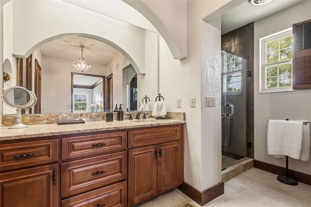 For Sale: $1,250,000 (4 beds, 4 baths, 6121 Square Feet)