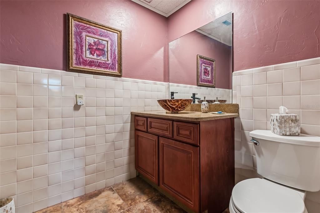 For Sale: $1,250,000 (4 beds, 4 baths, 6121 Square Feet)