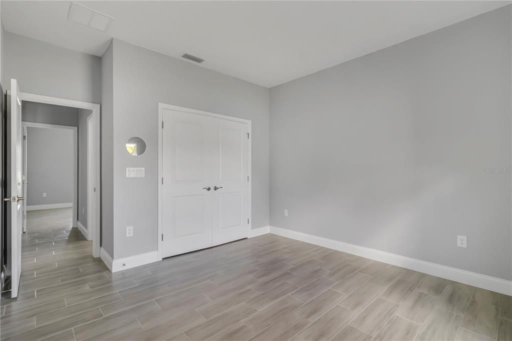 Activo con contrato: $289,000 (3 camas, 2 baños, 1684 Pies cuadrados)