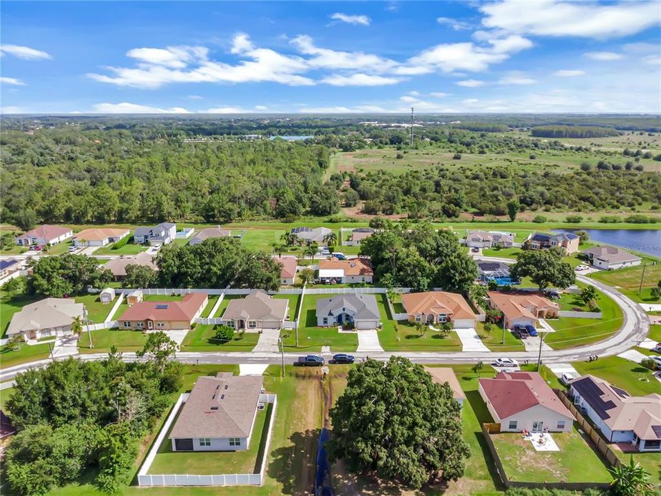 Activo con contrato: $289,000 (3 camas, 2 baños, 1684 Pies cuadrados)