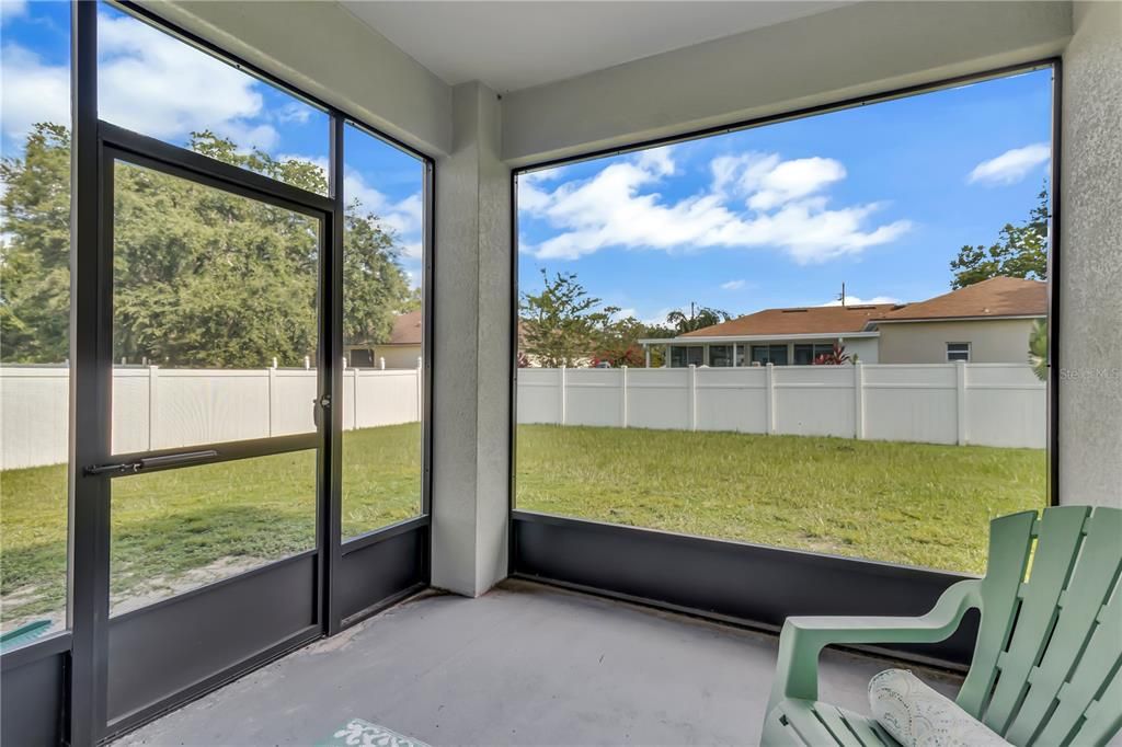 Activo con contrato: $289,000 (3 camas, 2 baños, 1684 Pies cuadrados)