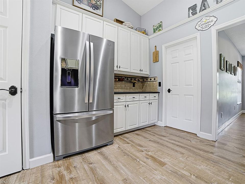 For Sale: $599,800 (4 beds, 3 baths, 2037 Square Feet)