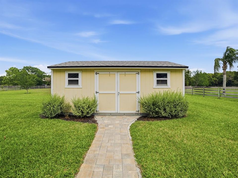 For Sale: $599,800 (4 beds, 3 baths, 2037 Square Feet)