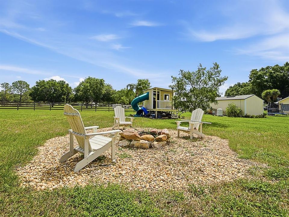 For Sale: $599,800 (4 beds, 3 baths, 2037 Square Feet)