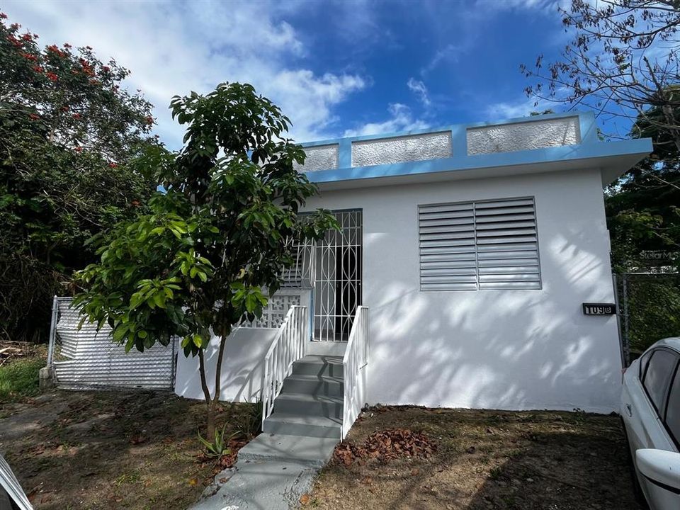 Active With Contract: $205,000 (5 beds, 0 baths, 1400 Square Feet)