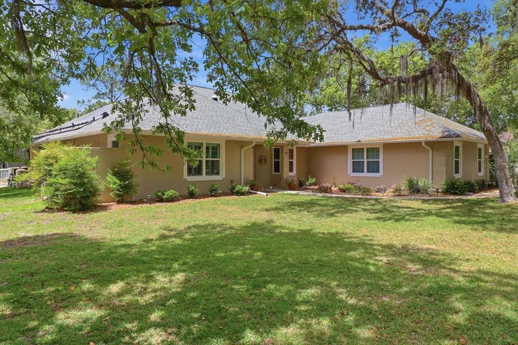 Activo con contrato: $599,000 (3 camas, 3 baños, 3000 Pies cuadrados)