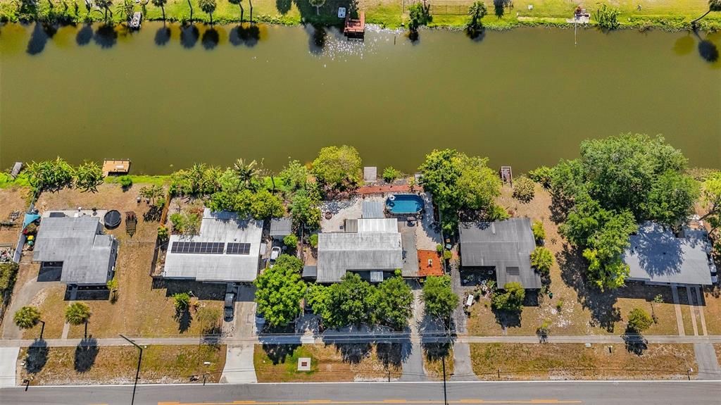 Activo con contrato: $195,000 (3 camas, 1 baños, 1011 Pies cuadrados)