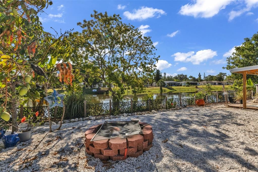 Activo con contrato: $195,000 (3 camas, 1 baños, 1011 Pies cuadrados)