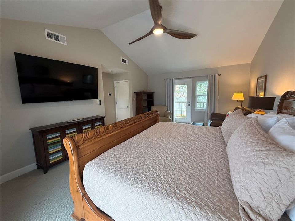 For Rent: $6,975 (3 beds, 2 baths, 1723 Square Feet)