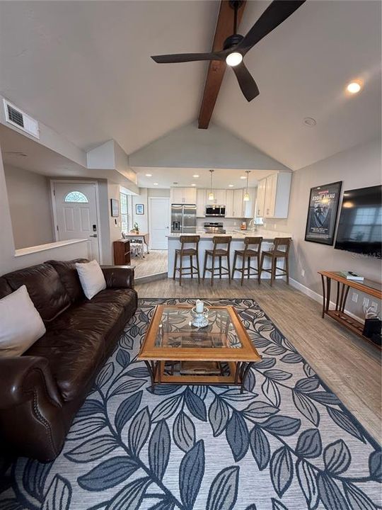 For Rent: $6,975 (3 beds, 2 baths, 1723 Square Feet)