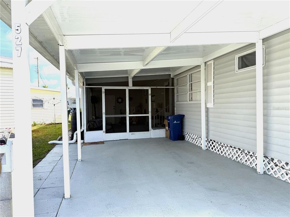 For Sale: $114,500 (2 beds, 2 baths, 672 Square Feet)