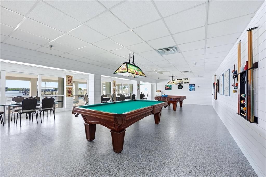 For Sale: $114,500 (2 beds, 2 baths, 672 Square Feet)