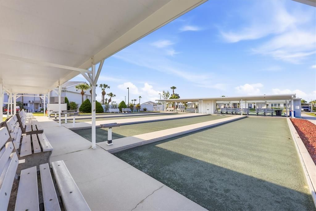 For Sale: $114,500 (2 beds, 2 baths, 672 Square Feet)
