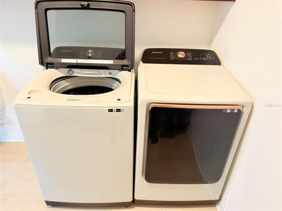 En Renta: $3,700 (5 camas, 3 baños, 3559 Pies cuadrados)