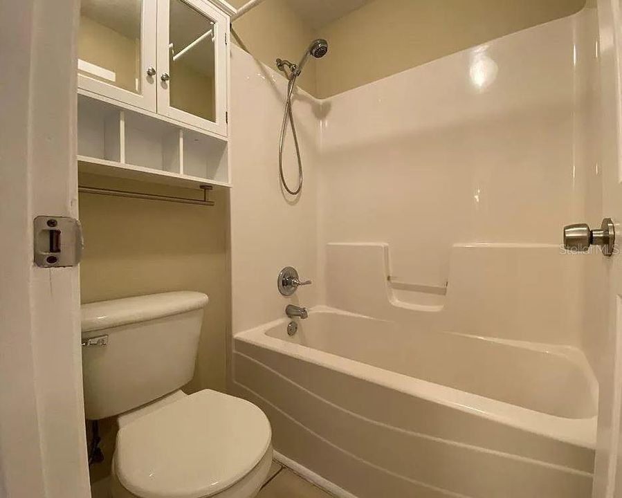 В аренду: $1,695 (2 спален, 2 ванн, 964 Квадратных фут)
