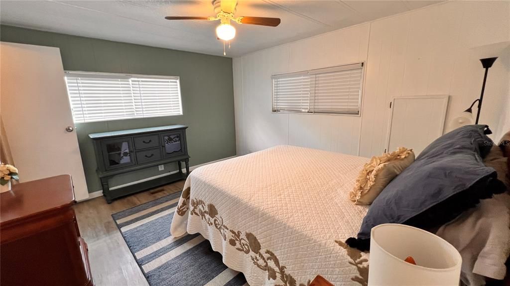 En Venta: $169,400 (2 camas, 2 baños, 989 Pies cuadrados)