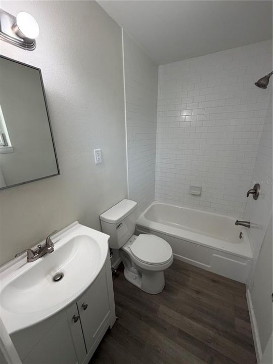 For Rent: $1,750 (3 beds, 2 baths, 1242 Square Feet)